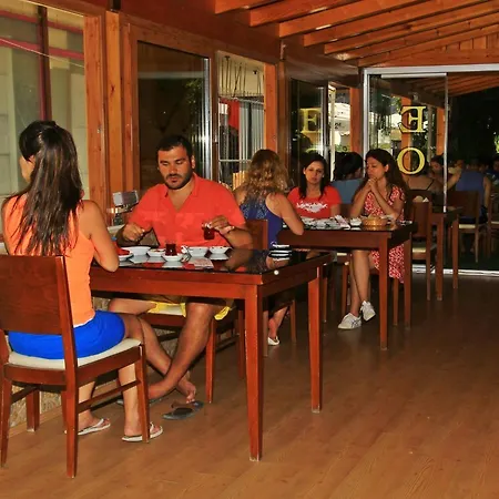 Hotell Koz Eren 2*