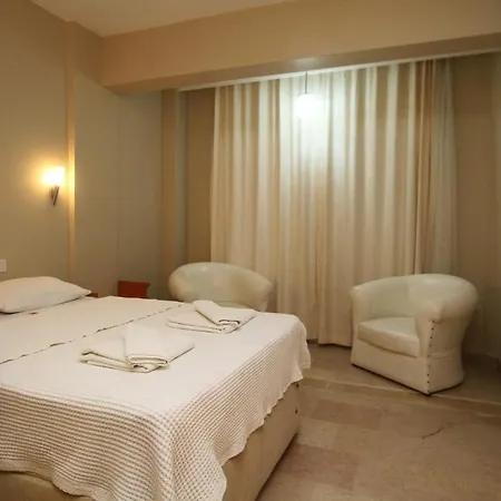 Hotell Koz Eren Çeşme