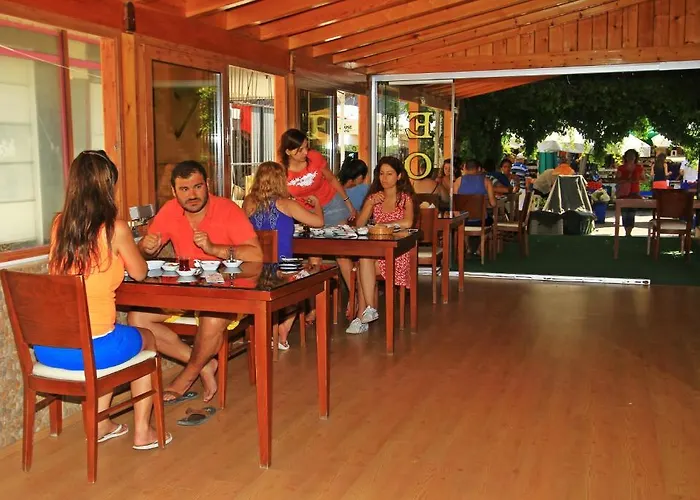 Koz Eren 酒店 Çeşme